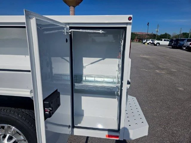New 2026 Summit White GMC Pro image 24