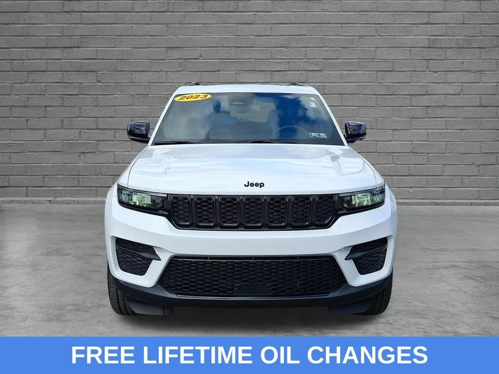 Used 2023 Bright White Clearcoat Jeep Altitude X image 3