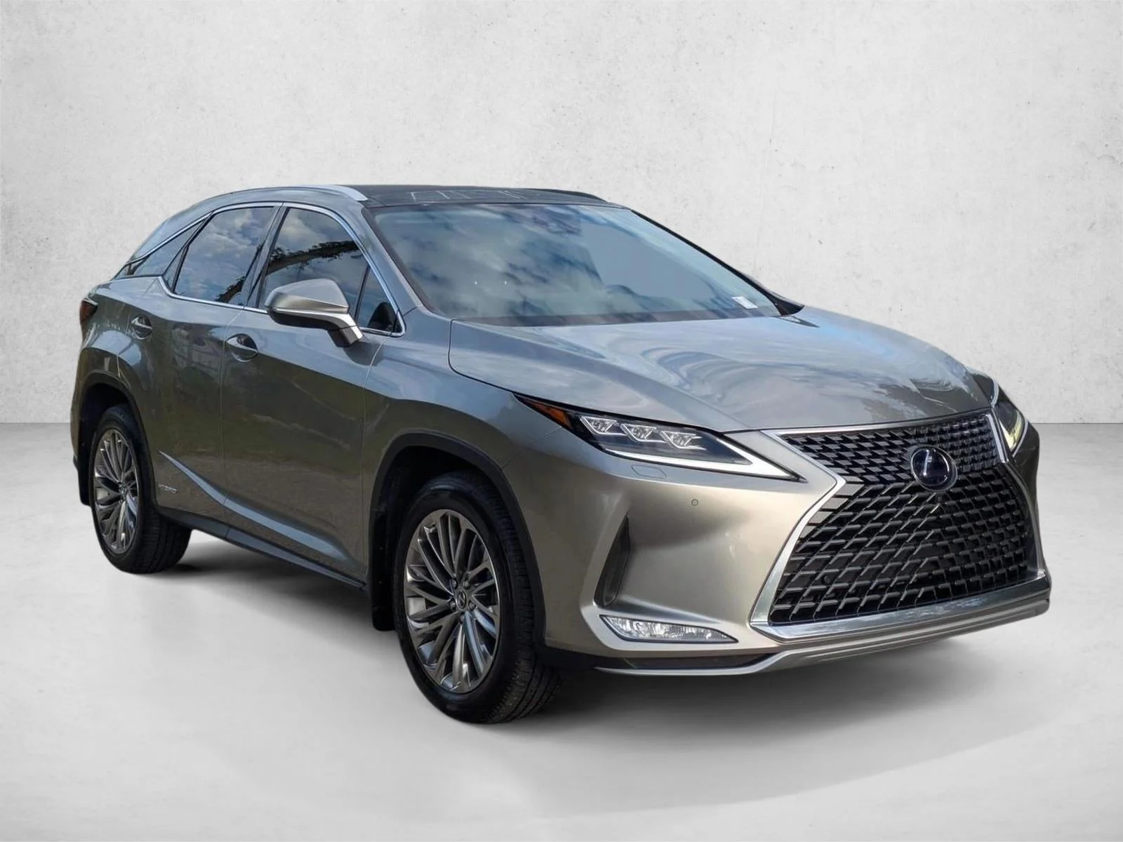 Used 2022 Atomic Silver Lexus RX 450h image 3