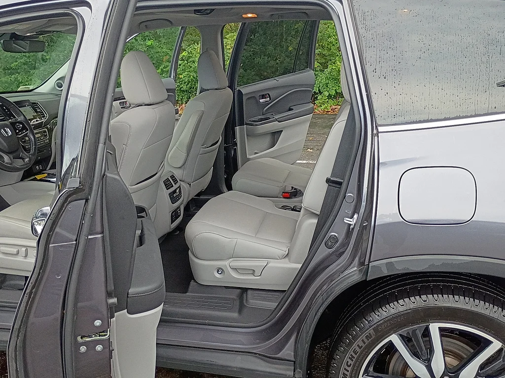 Certified Used 2021 GRAY Honda Elite image 13