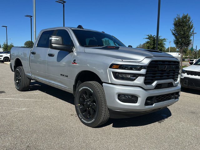 New 2027 Silver-Zynith Exterior Paint RAM Big Horn image 7