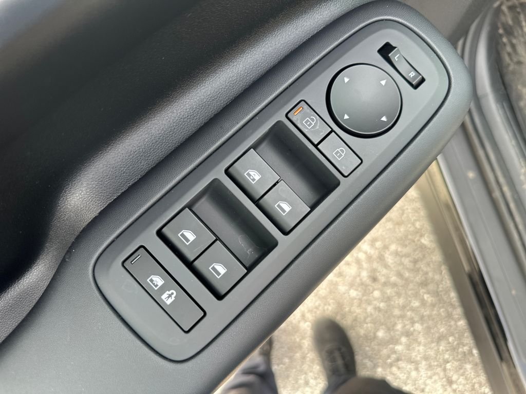 New 2026 Black Hyundai SE image 14