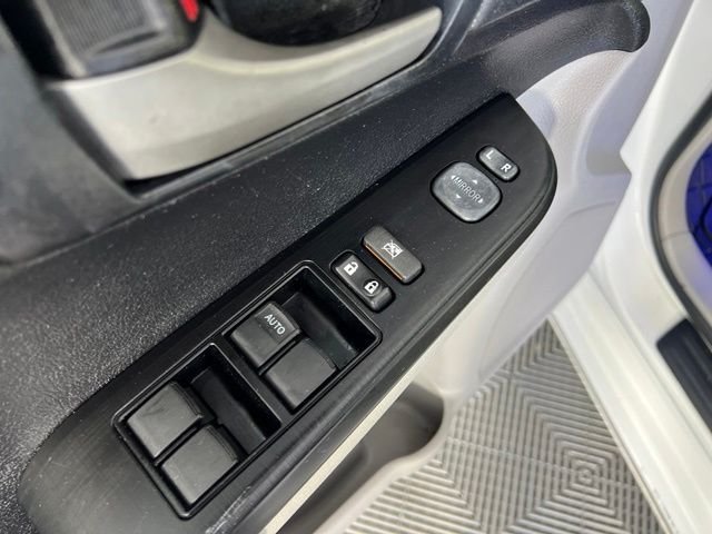 Used 2014 White Toyota LE image 16