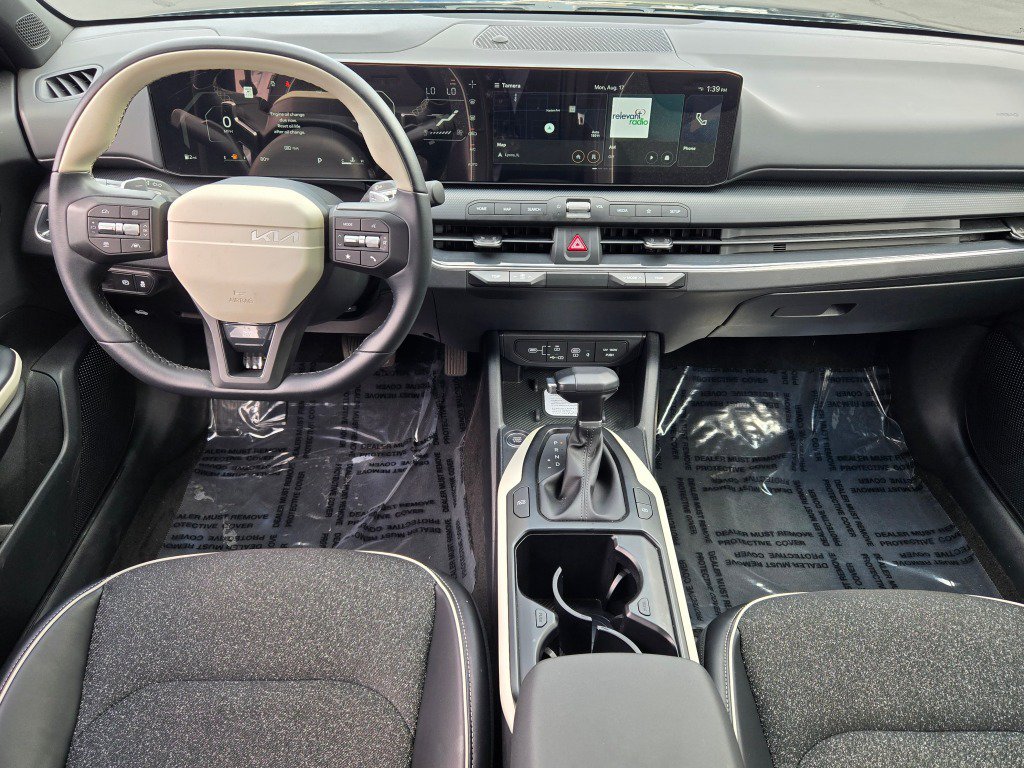 2025 Kia K4 GT-Line - Photo 18