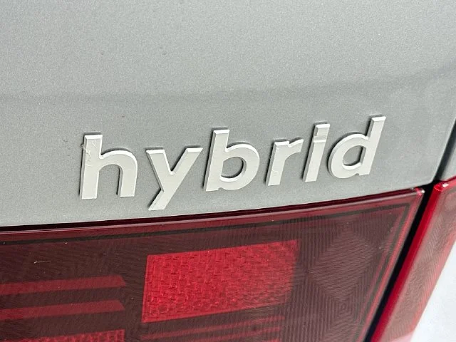 New 2026 Hyundai SANTA FE HYBRID SE