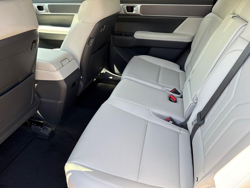 New 2026 Gray Hyundai SEL FWD image 18