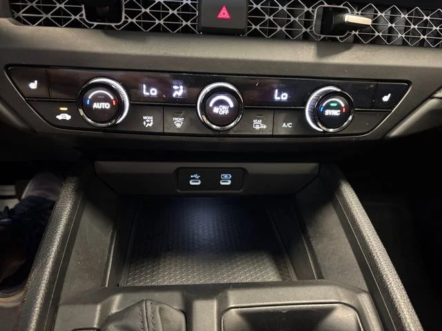 Used 2024 Solar Silver Honda EX image 21