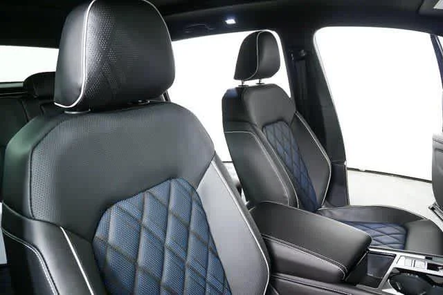 2026 Volkswagen Atlas Cross Sport SEL Premium R-LINE - Photo 26