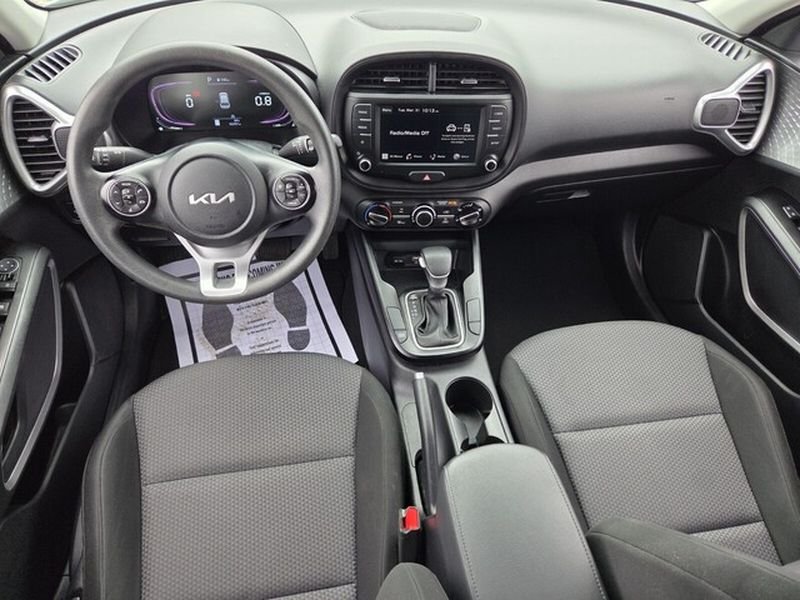Used 2023 Snow White Pearl Kia LX image 9