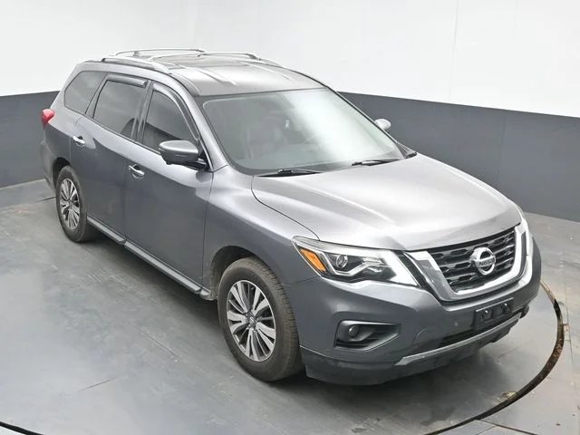 Used 2019 Gun Metallic Nissan SL image 13