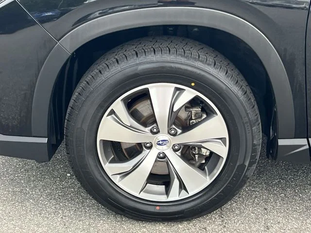 Used 2025 Black Subaru Premium image 40