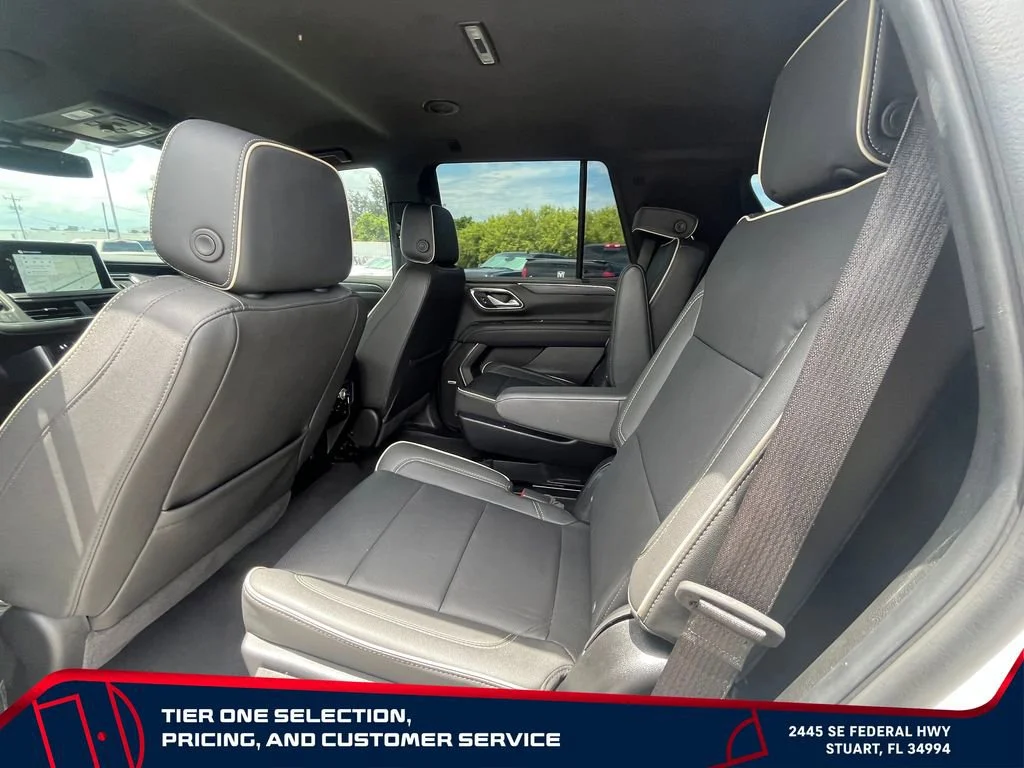 Used 2024 White Frost Tricoat GMC SLT image 13