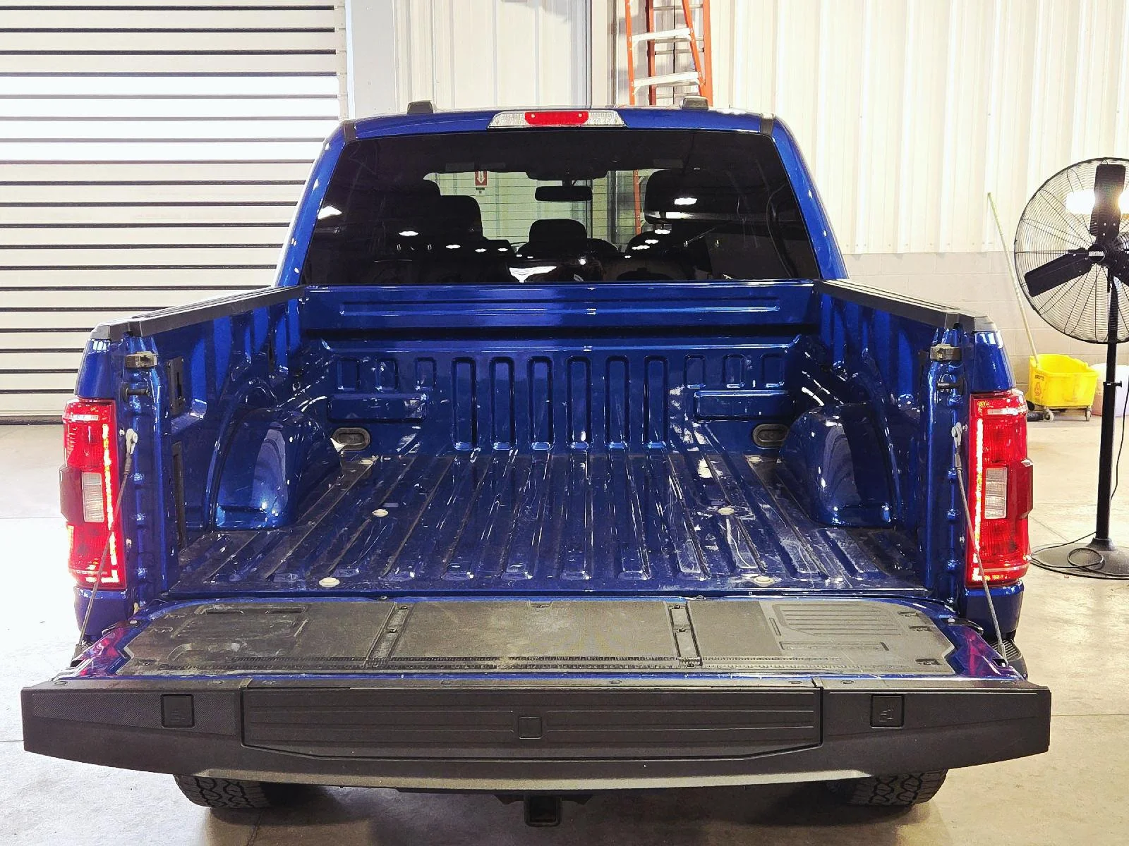 Used 2023 Atlas Blue Ford XLT image 63