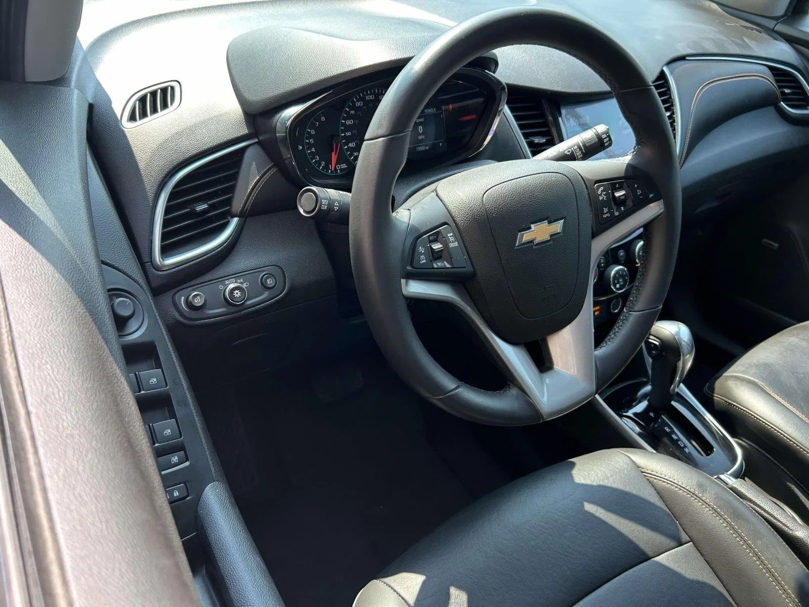 Used 2017 Blue Chevrolet FWD 4dr Premier image 7