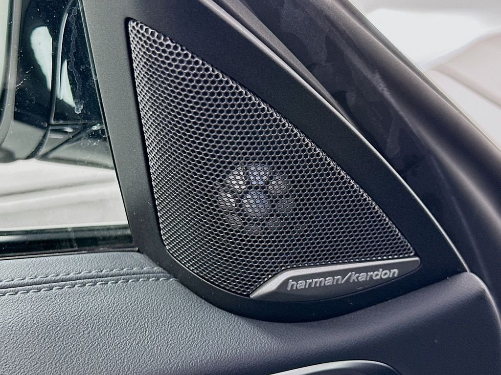 2025 BMW 4 Series M440i - Photo 19