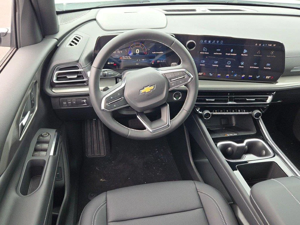 2027 Chevrolet Traverse LT - Photo 18