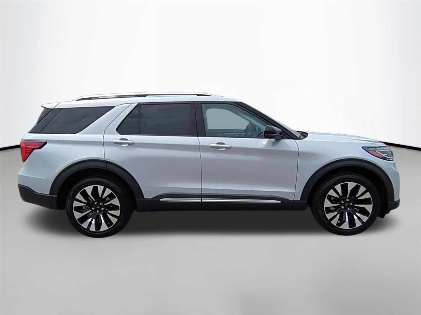 New 2026 Space White Metallic Ford Platinum™ image 6