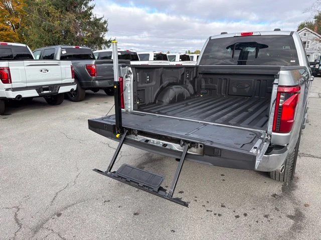 Used 2024  Ford XLT image 47