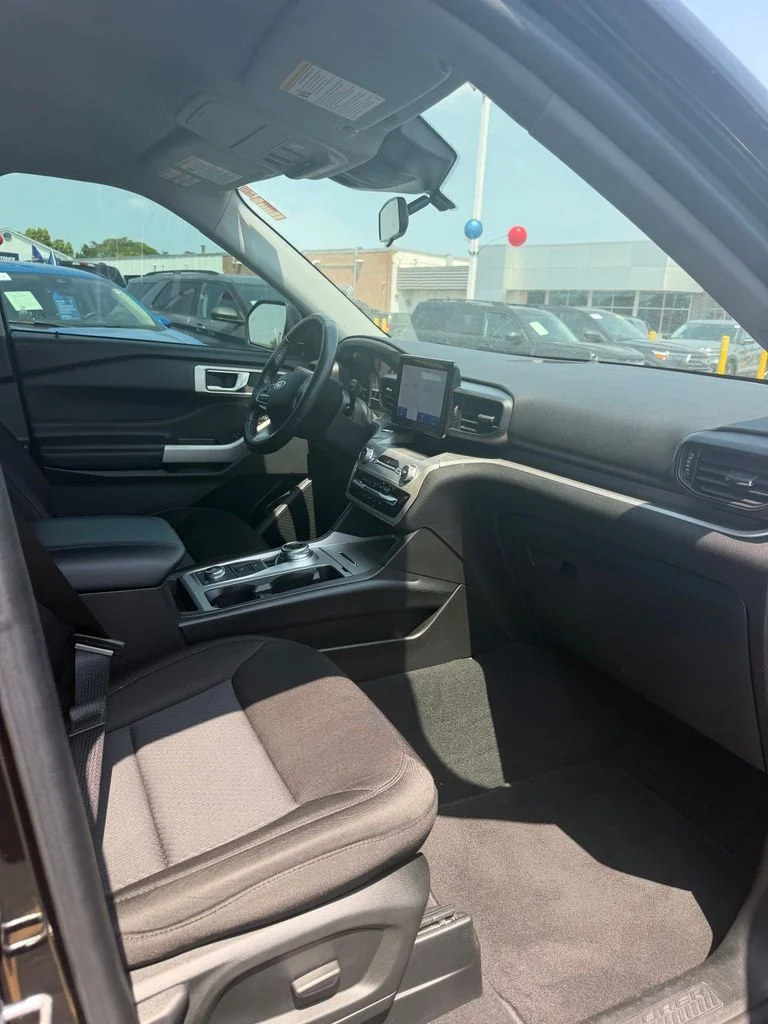 Certified Used 2022 Black Metallic Ford XLT image 22