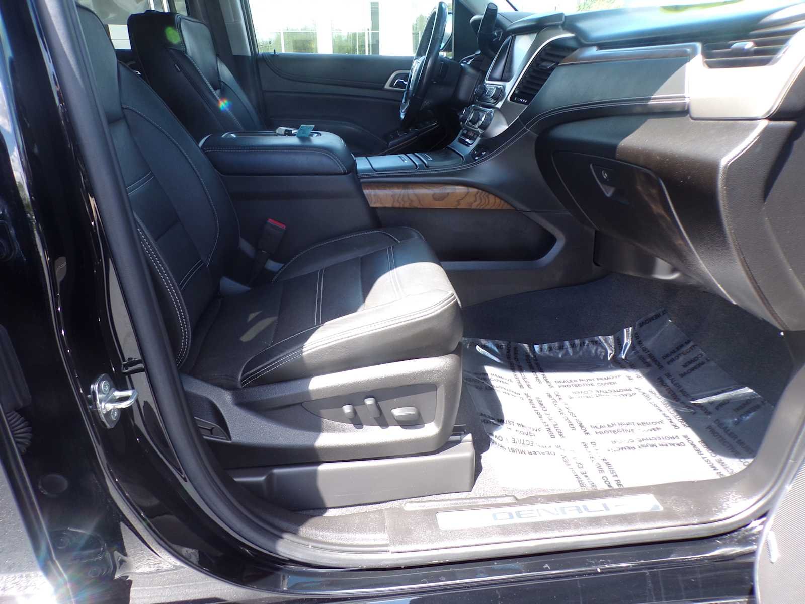Used 2019 ONYX BLACK GMC Denali image 18