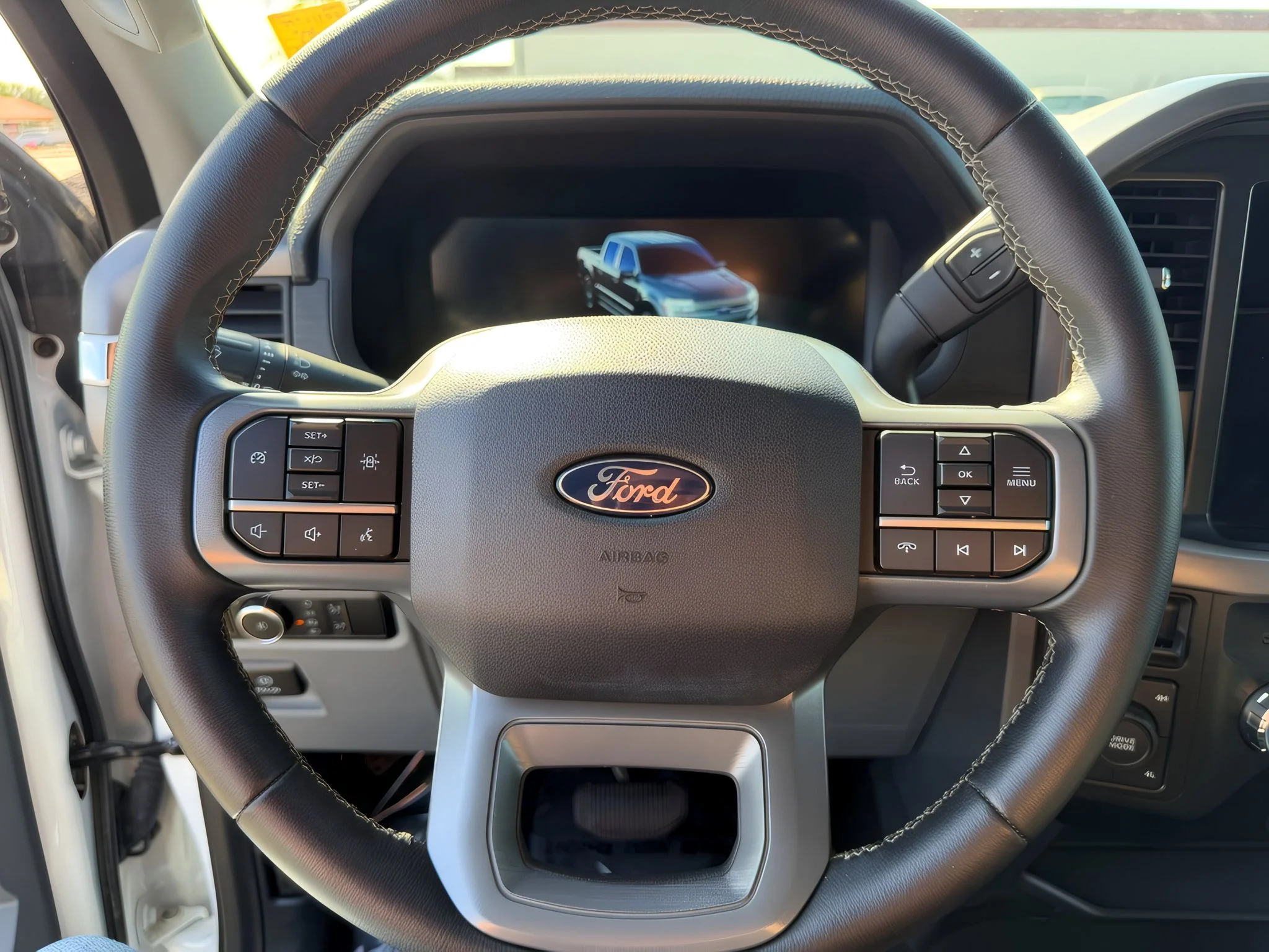 2024 Ford F-150 XLT - Photo 18