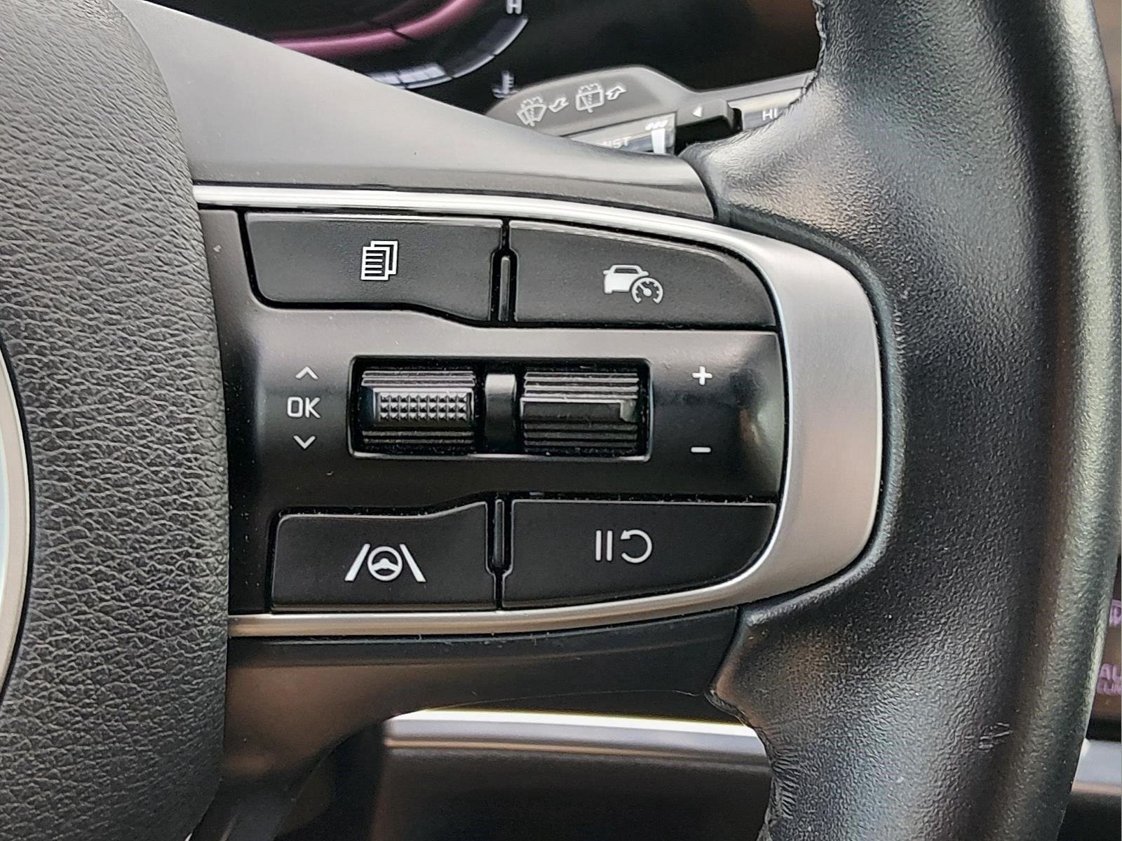 Used 2023 Sapphire Blue Kia X-Line image 29