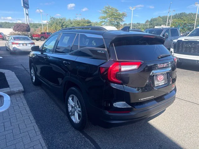 Used 2023 Black GMC SLE image 4