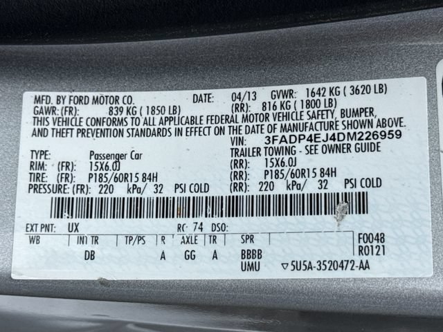 Used 2013 Ingot Silver Metallic Ford SE image 16