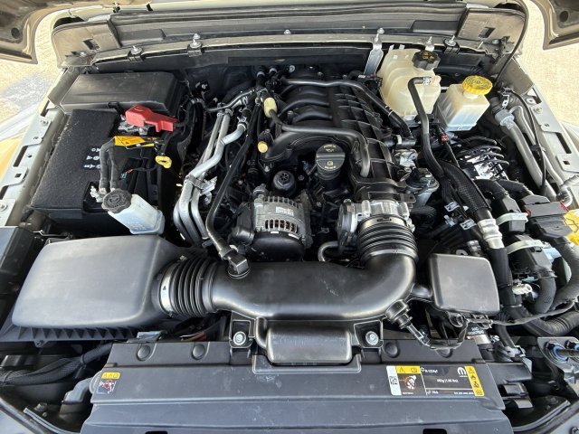Used 2022  Jeep Rubicon image 25