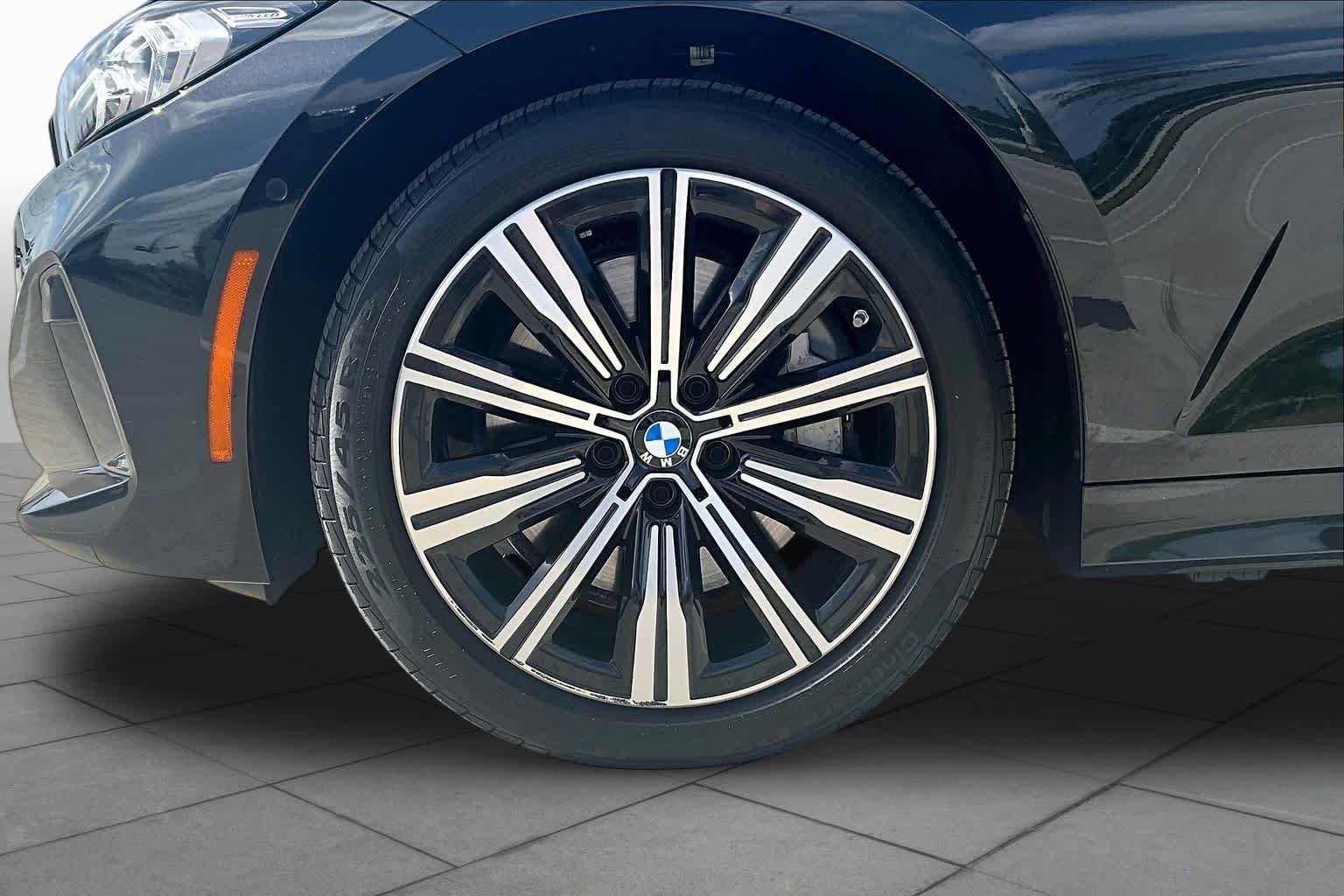 Used 2025 Black Sapphire Metallic BMW 330i image 10