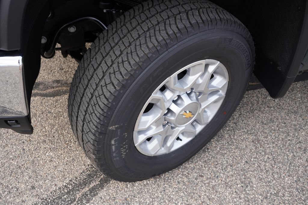 2026 Chevrolet Silverado 3500 HD LT - Photo 9