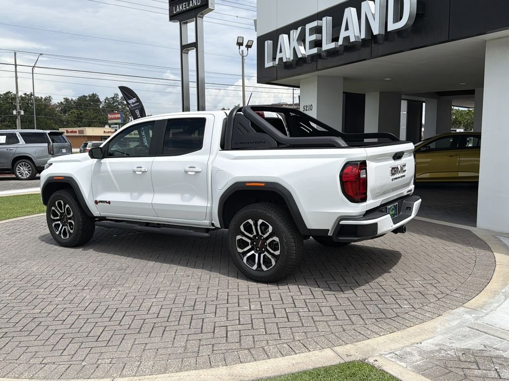 View vehicle photo 4