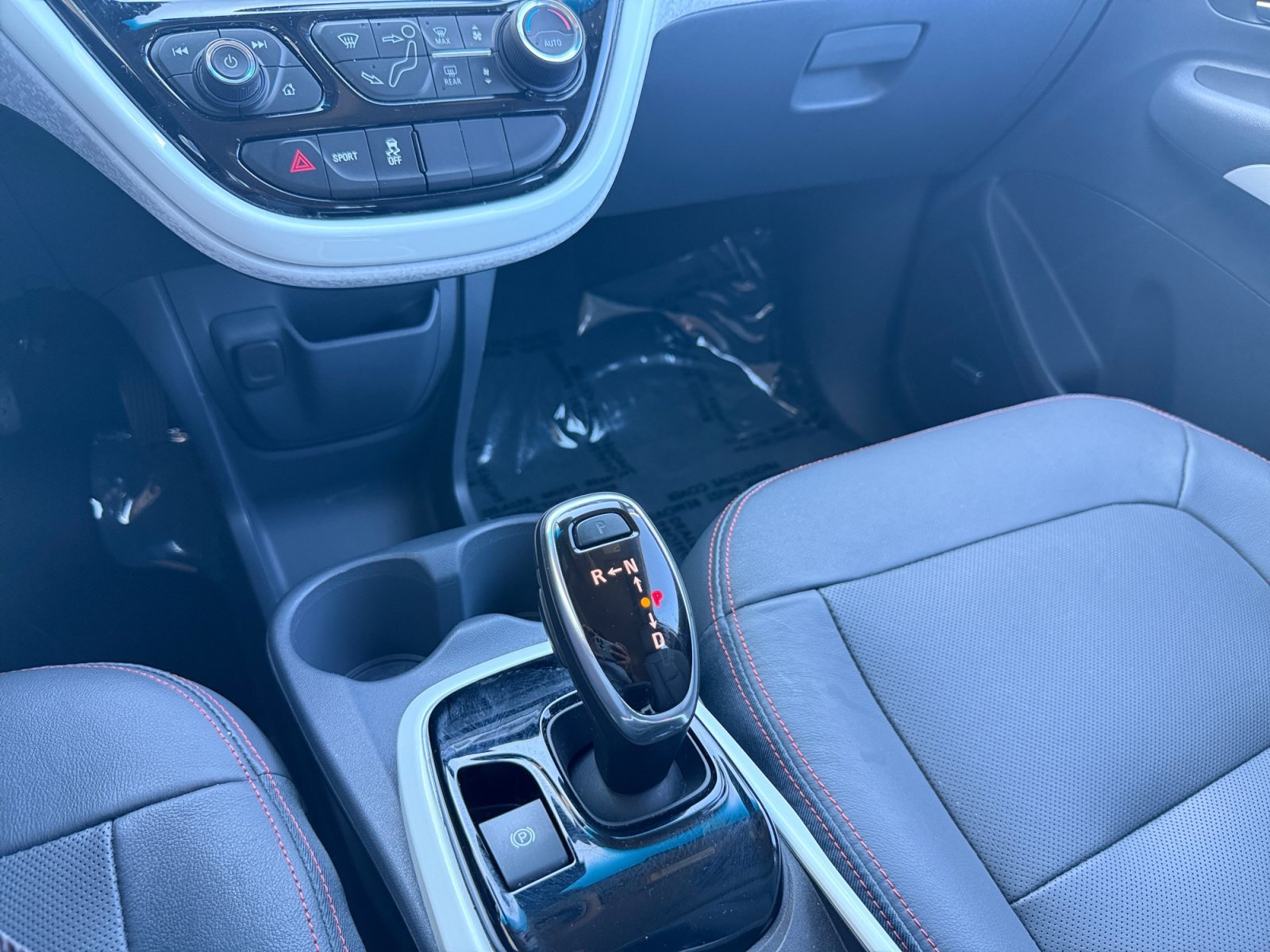 Used 2020 Summit White Chevrolet Premier image 13