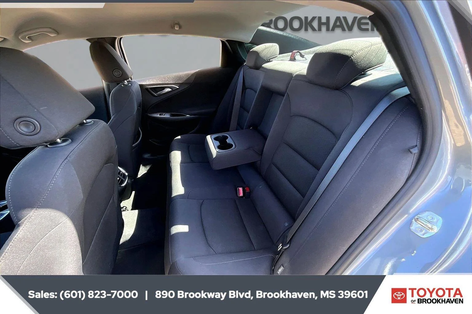 Used 2024 Sterling Gray Metallic Chevrolet LT image 19