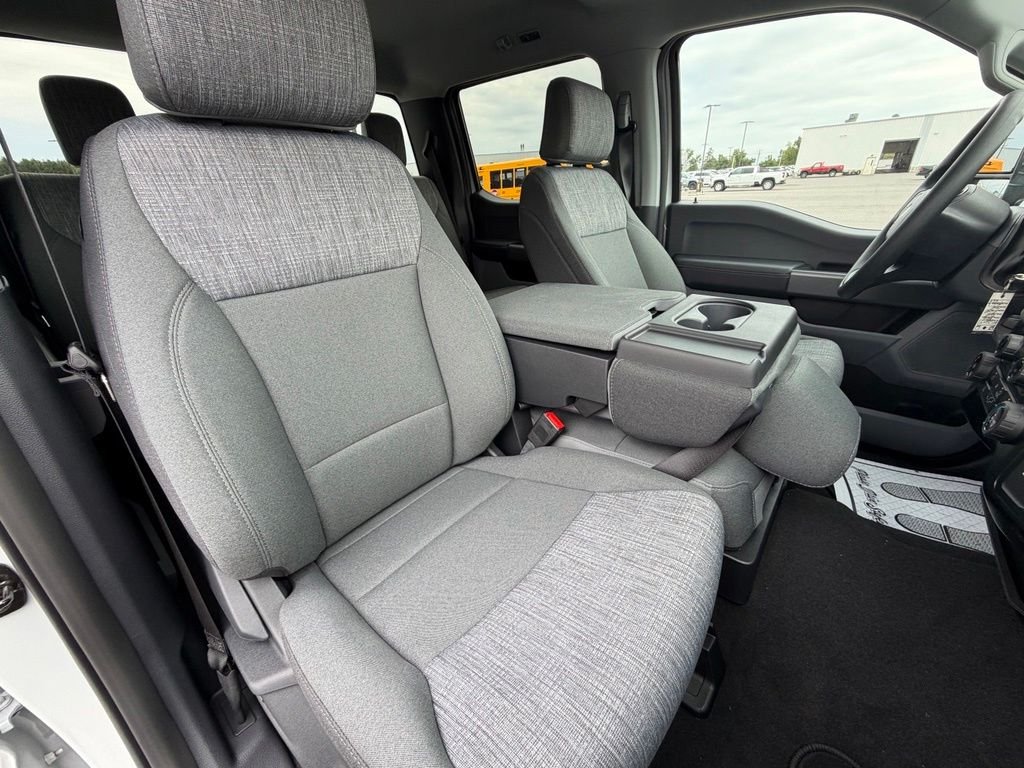 New 2026 Avalanche Ford F-250® XLT image 37