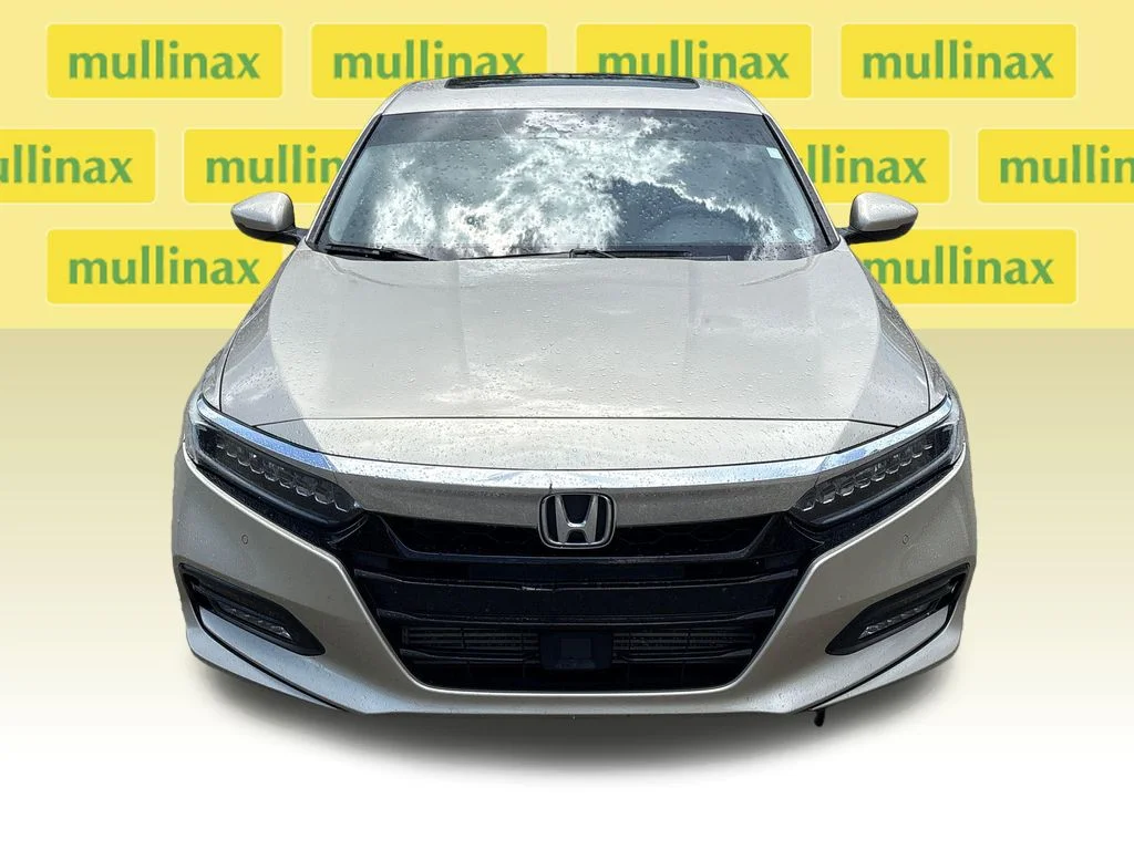 Certified Used 2018 Beige Honda Touring image 15