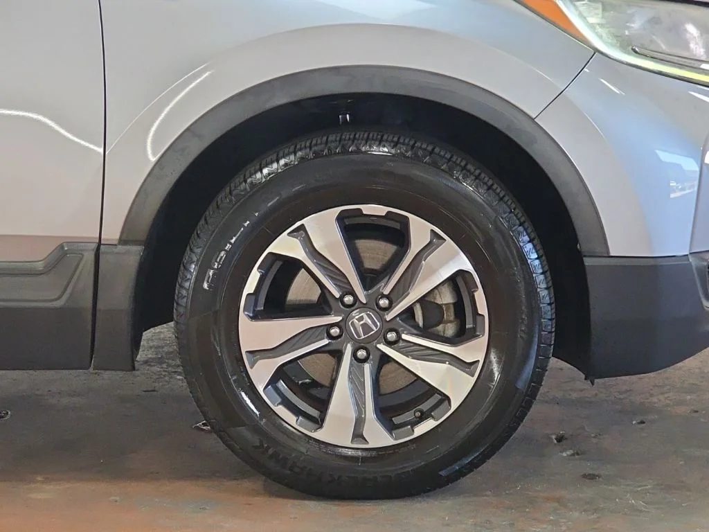 Used 2019 Lunar Silver Metallic Honda LX image 7