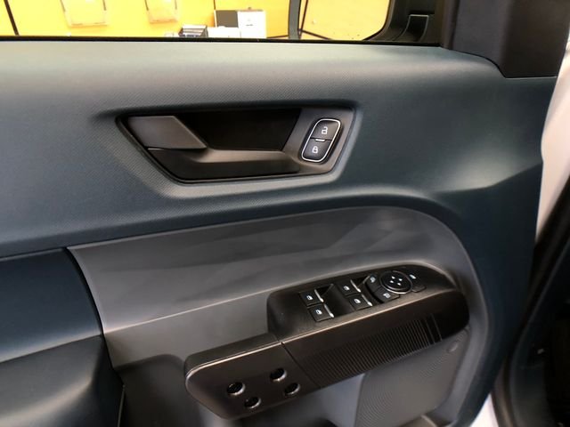 New 2026 Oxford White Ford XLT image 12