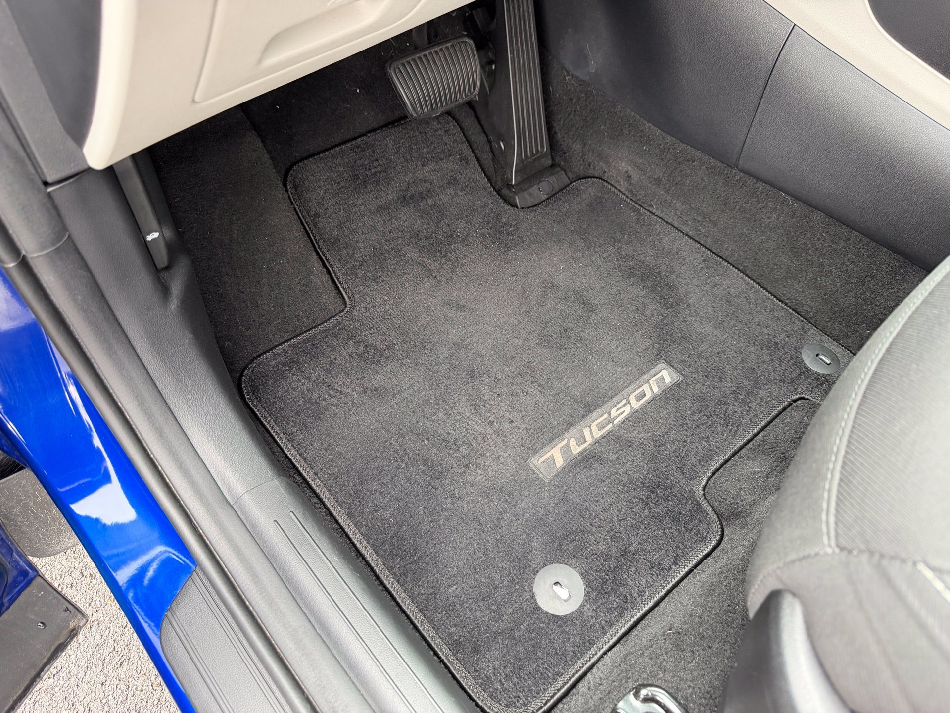 Certified Used 2024 Blue Hyundai SEL image 31