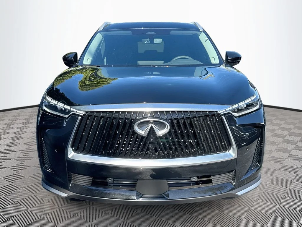 New 2027 MINERAL BLACK INFINITI Luxe FWD image 2