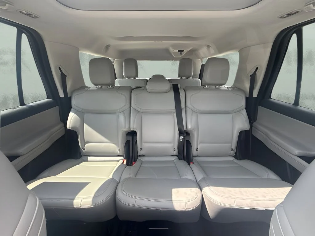 Used 2025 Black Ford Active image 7