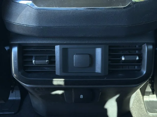 Used 2024 Silver Ford XLT image 19