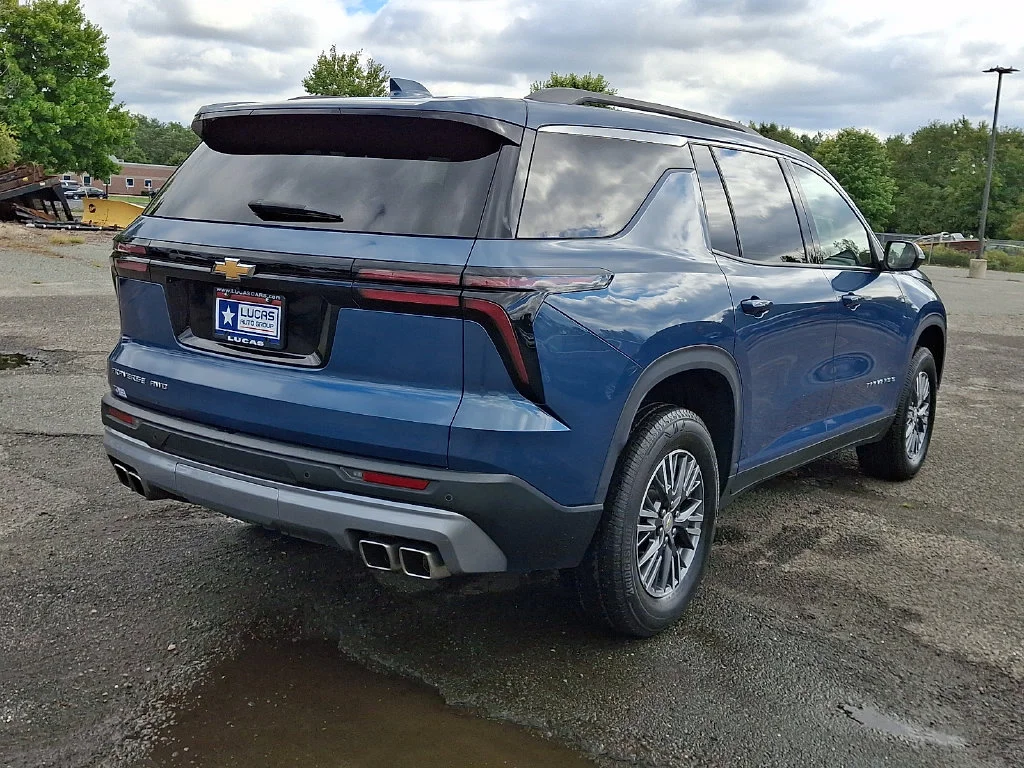 Used 2025 Blue Chevrolet LT image 11