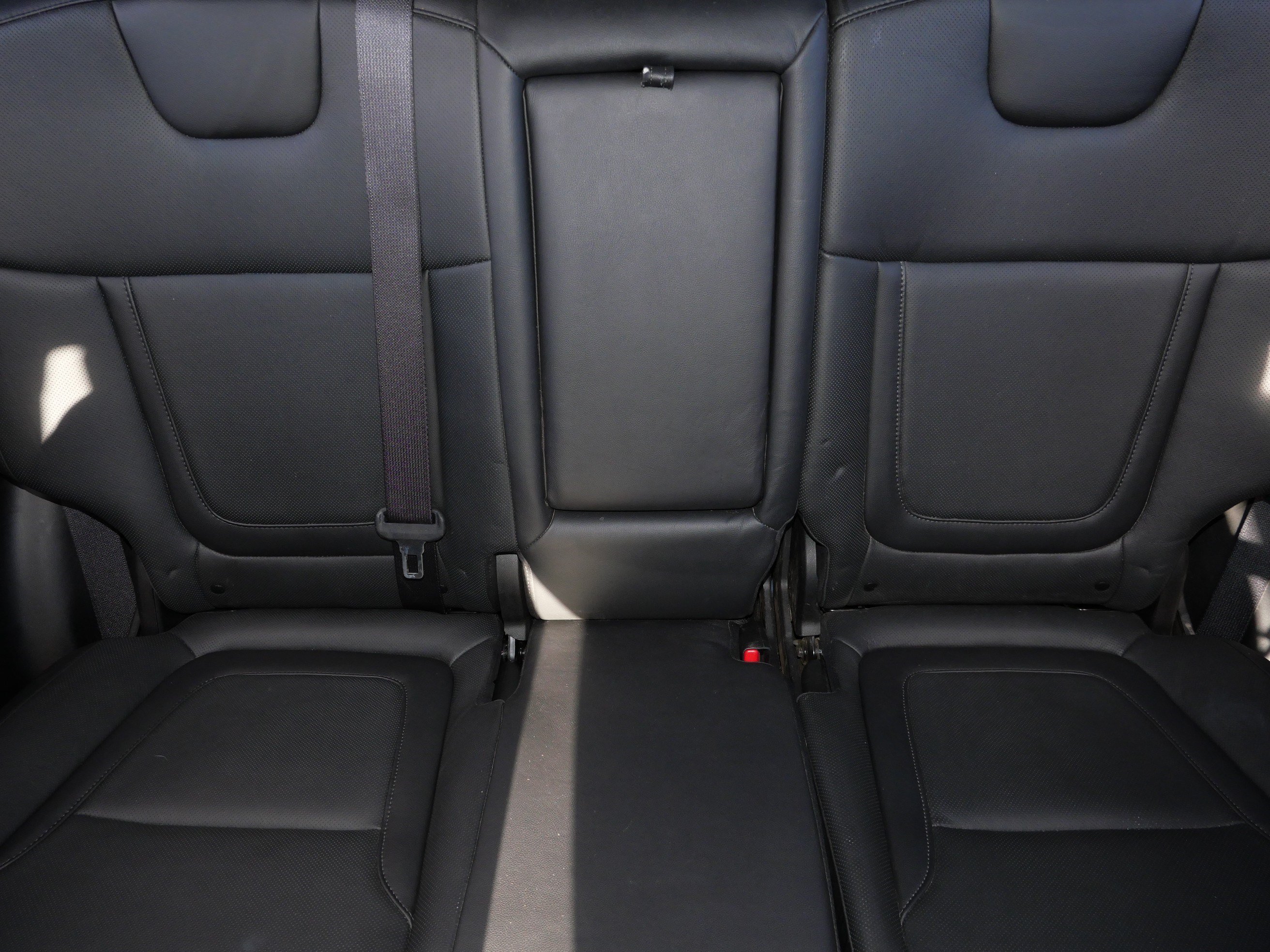 Used 2023 Intense Blue Hyundai Limited image 13