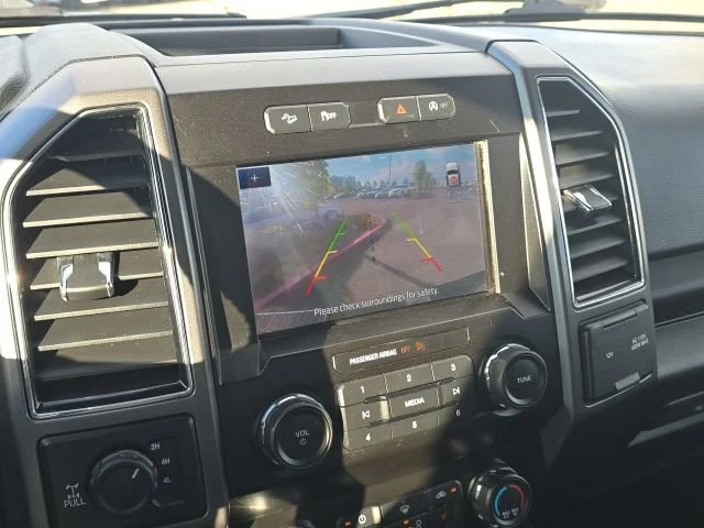 Used 2020 Magnetic Metallic Ford XLT image 17