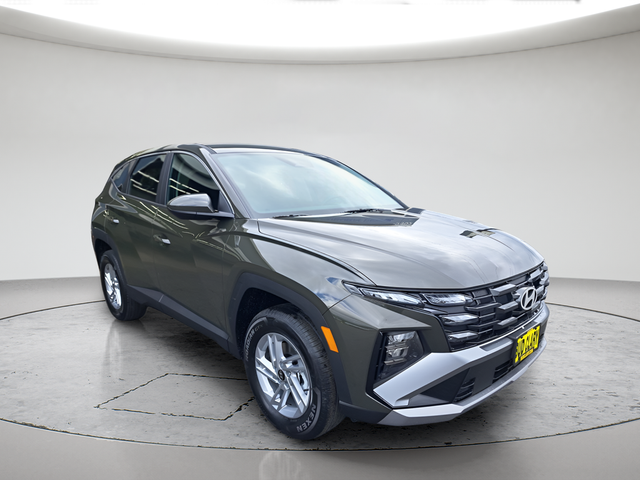 2026 Hyundai TUCSON SE