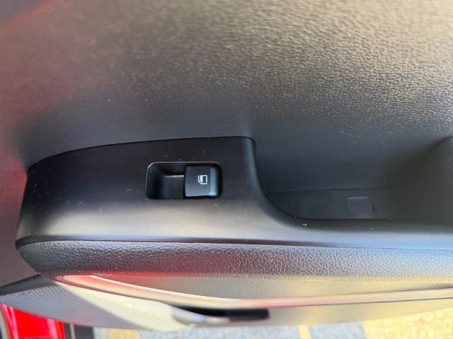 Used 2022 Red Kia LX image 33