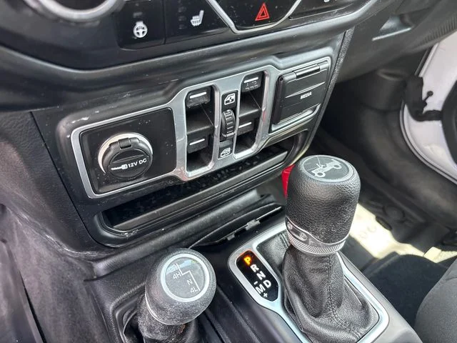 Used 2018 White Jeep Unlimited Sport S image 23