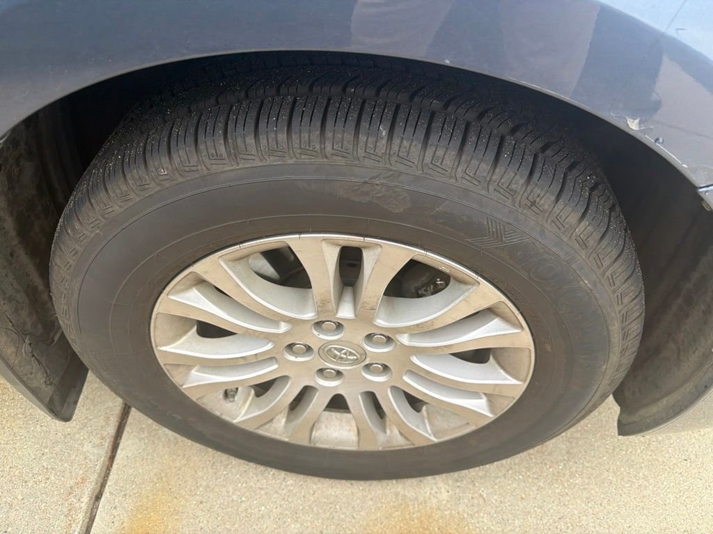 Used 2016 Blue Toyota XLE image 14