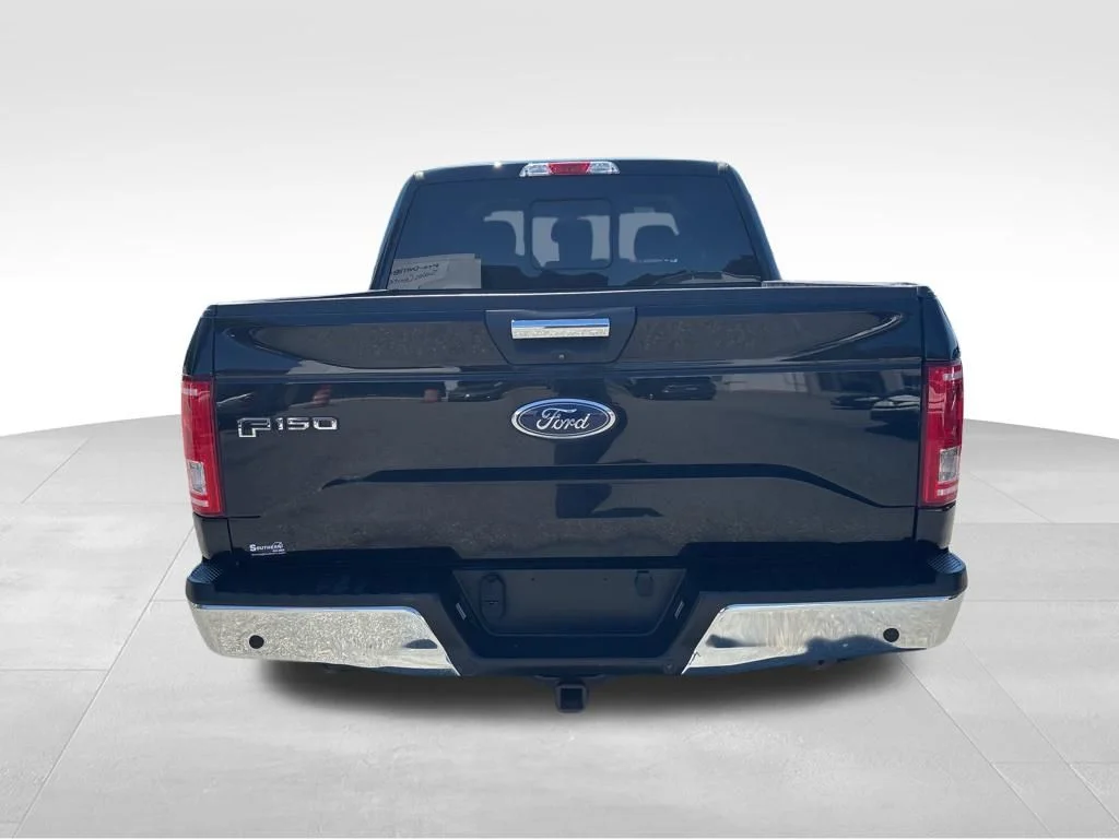 Used 2016 Shadow Black Ford XLT image 4